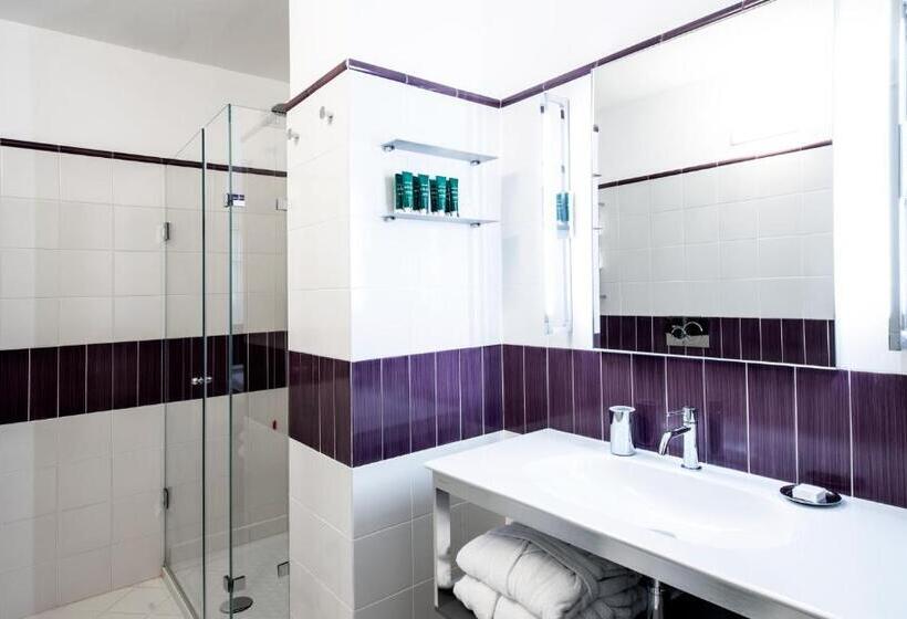 小型套房带阳台, Franceschi