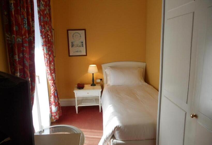 带阳台的标准单人间, Franceschi