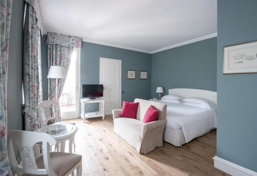 豪华三人间, Franceschi