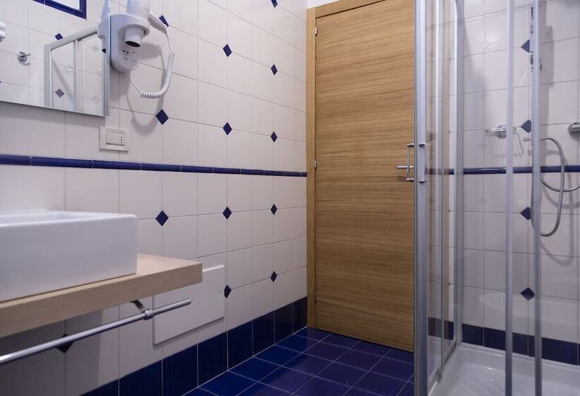 带海景的标准房, Grand