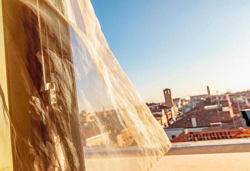 디럭스 트리플 룸, Grande Italia