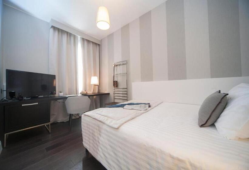 이코노미 룸, Grande Italia