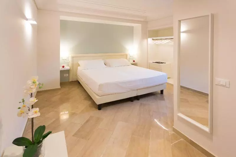 اتاق استاندارد سه نفره, Hellenia Yachting Hotel & Spa