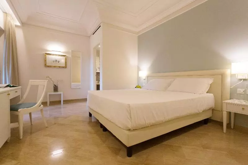 اتاق استاندارد چهار تخته, Hellenia Yachting Hotel & Spa