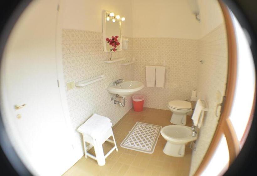 テラス付きシングルルーム, La Feluca