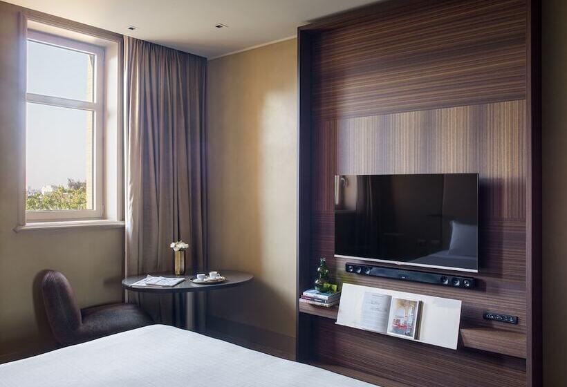 اتاق سوپریور, Me Milan Il Duca