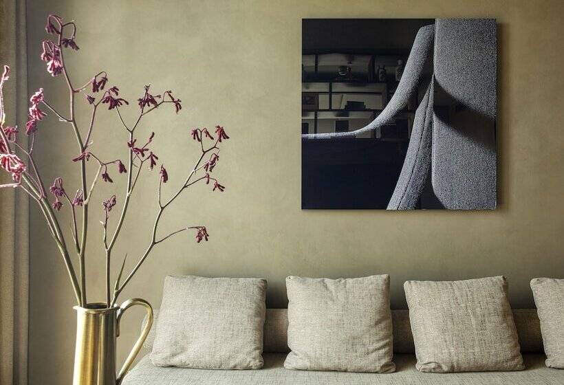 سوییت جونیور, Me Milan Il Duca