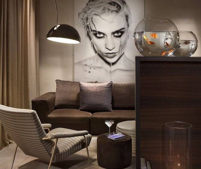 Suite with Terrace, Me Milan Il Duca