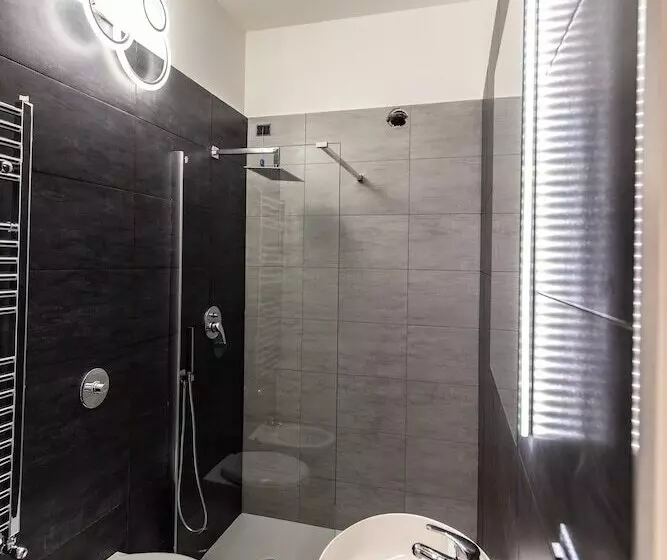 Camera Standard, My Suite