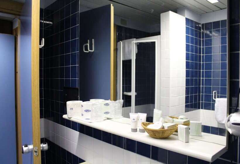 اتاق اکونومی, Puntaquattroventi