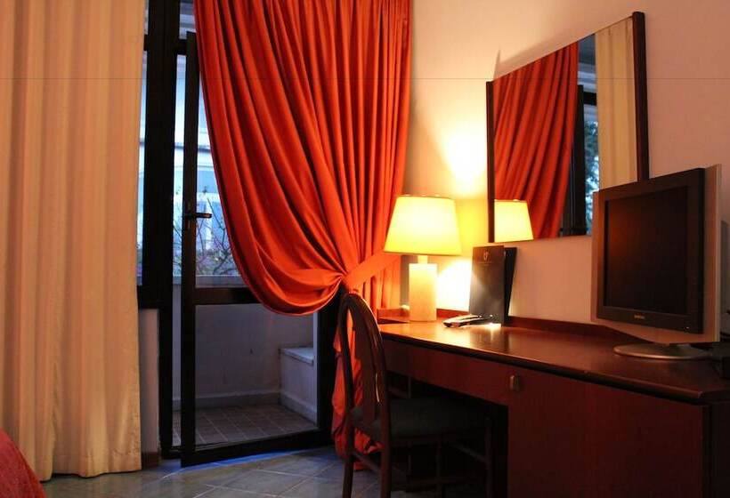 اتاق اکونومی, Puntaquattroventi