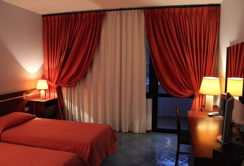 اتاق اکونومی, Puntaquattroventi