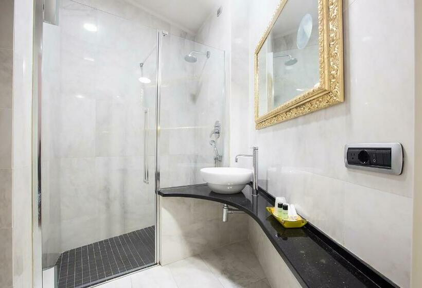 اتاق لوکس, Relais Hotel Centrale Dimora Storica