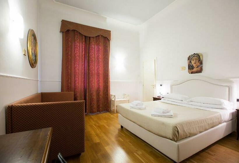 اتاق استاندارد سه نفره, Relais Hotel Centrale Dimora Storica