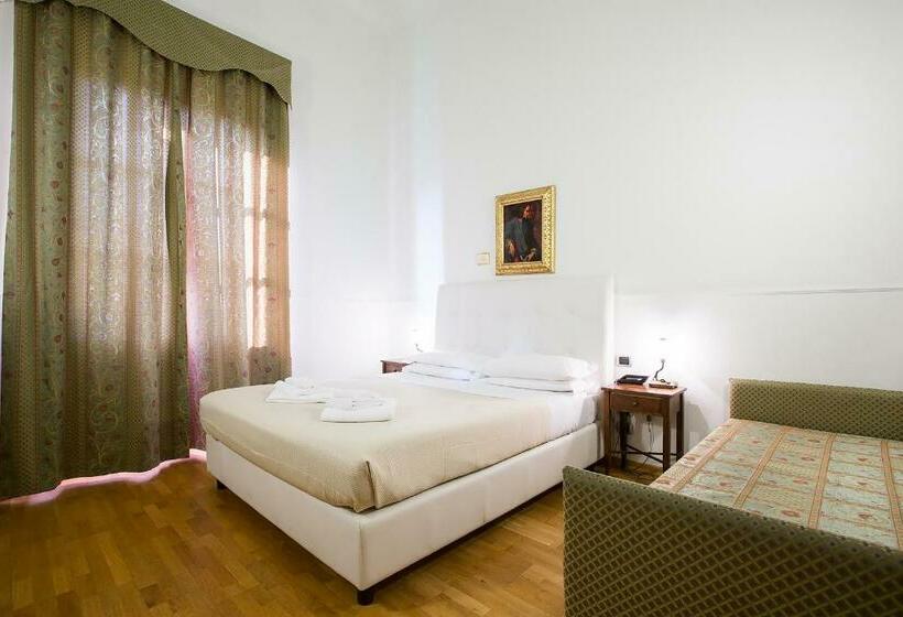 اتاق استاندارد سه نفره, Relais Hotel Centrale Dimora Storica