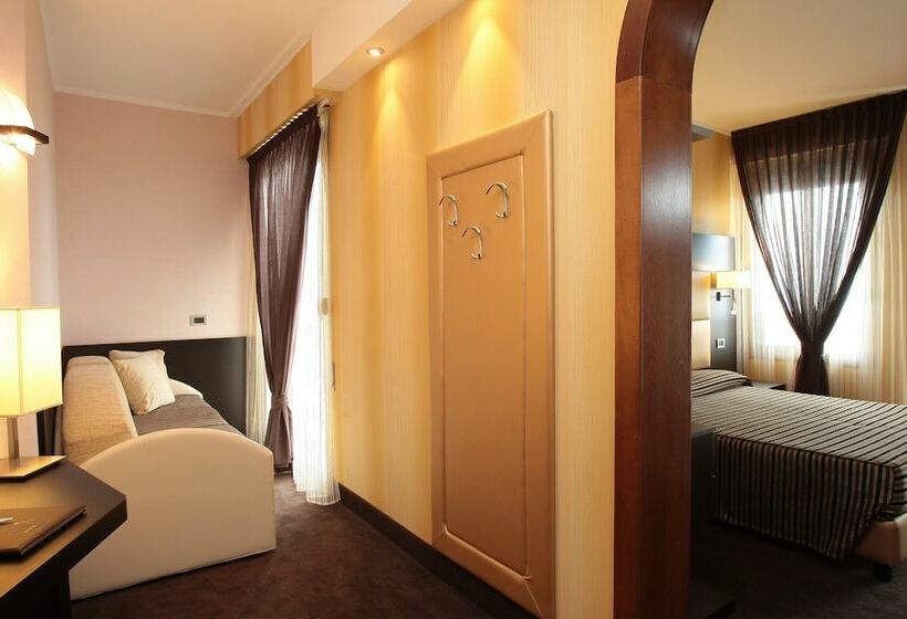 小型套房带海景, Rivamare