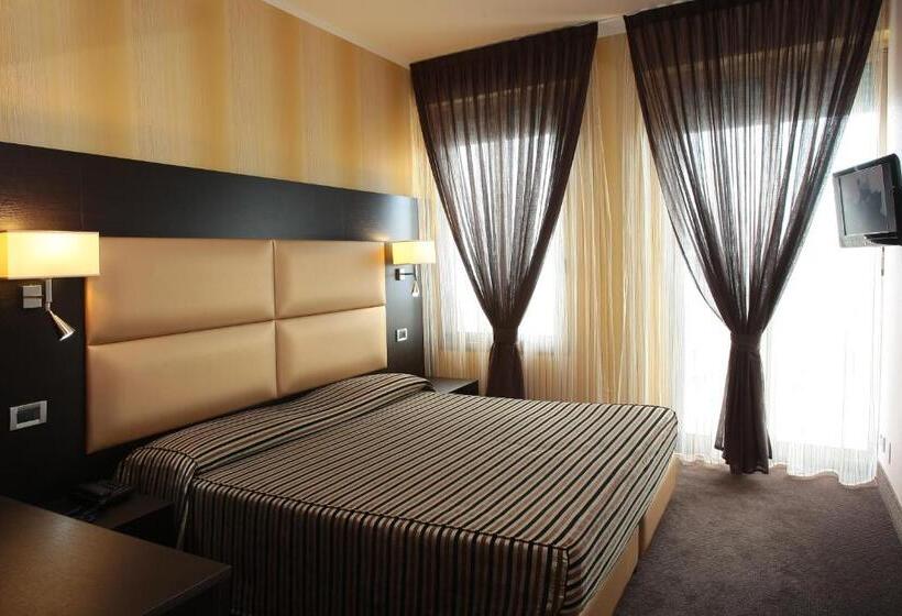 小型套房带海景, Rivamare