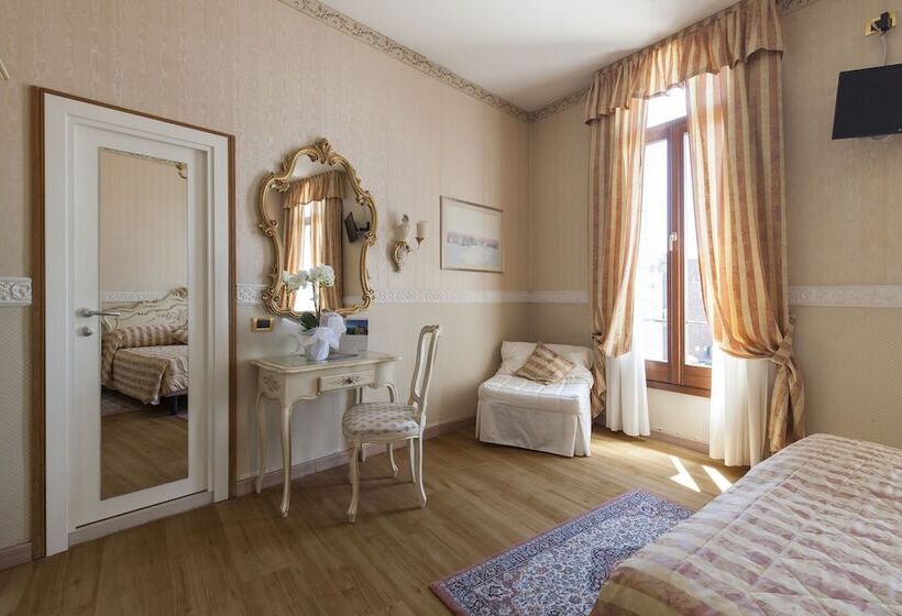 غرفة كومفورت, Riviera Venezia Lido