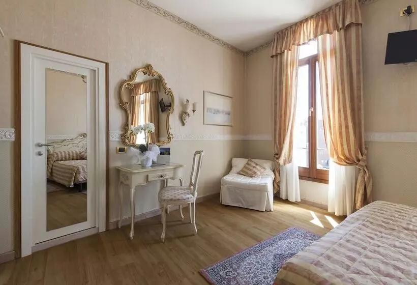 اتاق راحتی, Riviera Venezia Lido