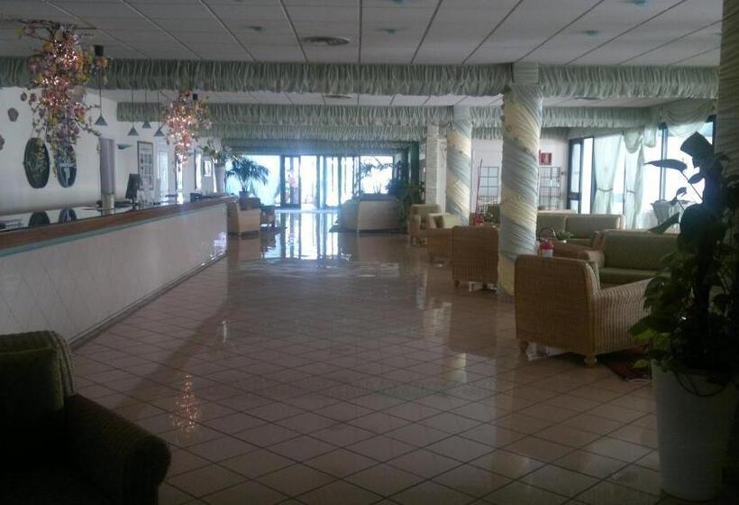 コンフォートトリプルルーム, Sierra Silvana