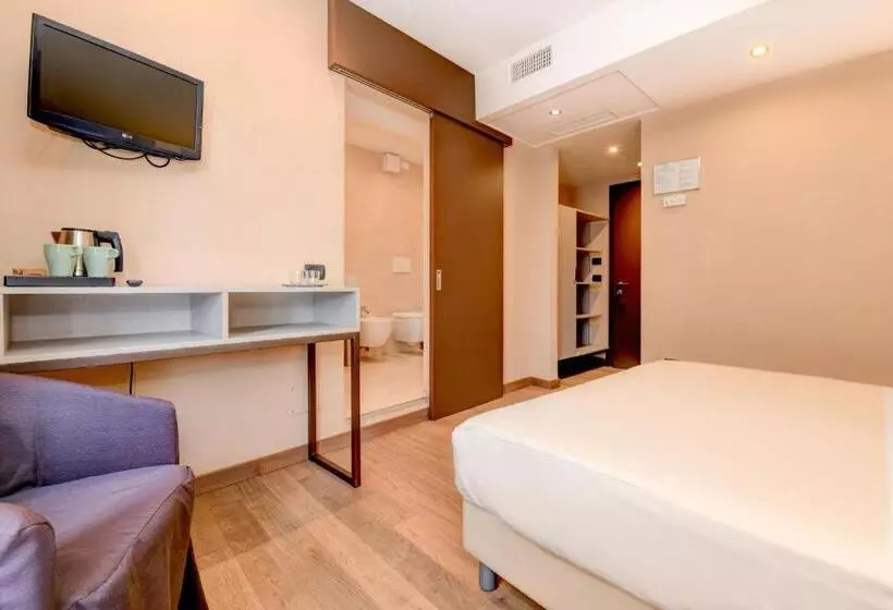 Standard-huone, Tripoli