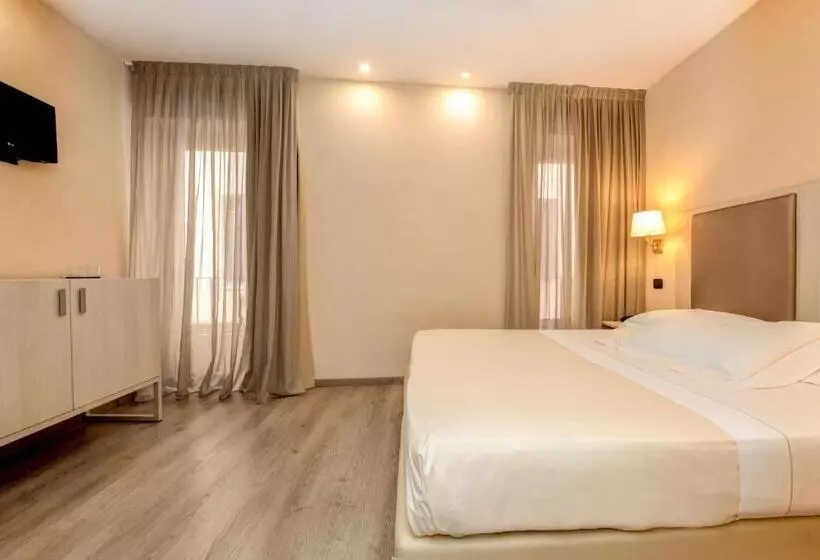 Standard-huone, Tripoli