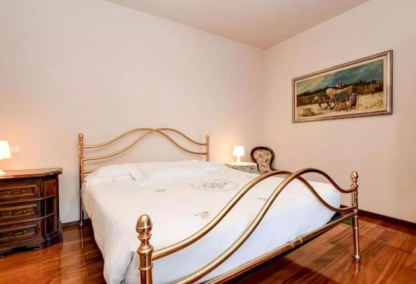 1 Bedroom Apartment Lake View, Tripoli