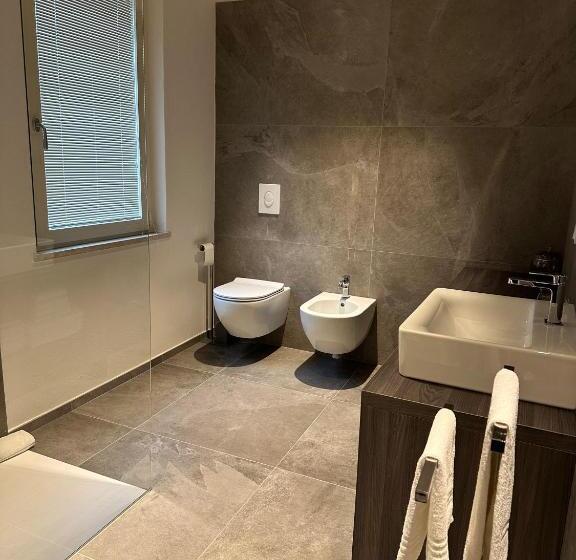 1 Bedroom Apartment Lake View, Tripoli