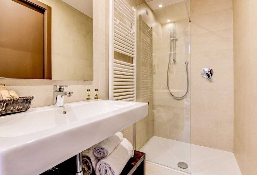 Номер Economy, Tripoli