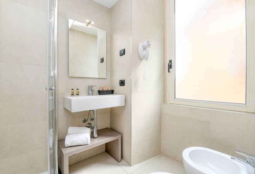 Номер Superior, Tripoli