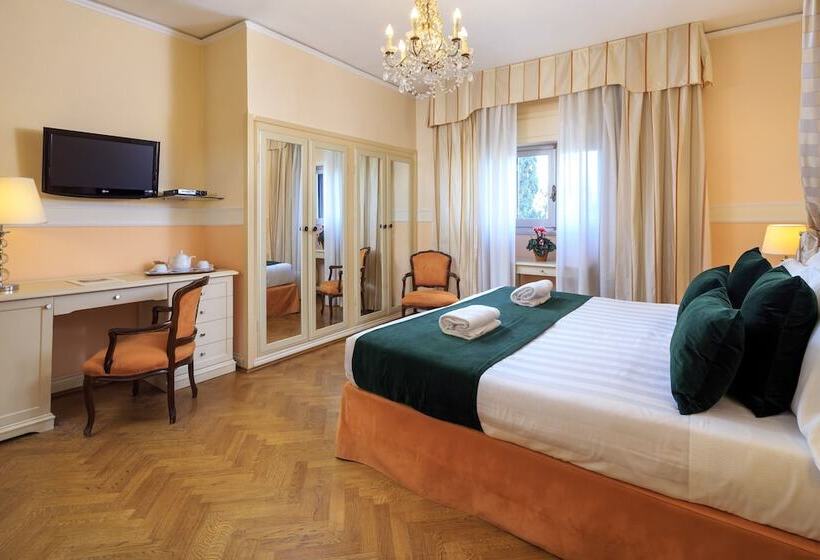 اتاق لوکس, Villa Carlotta