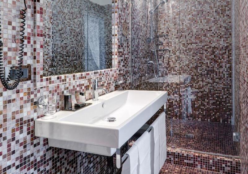 سوییت جونیور سوپریور, Lhp Hotel River & Spa