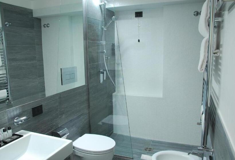 اتاق سوپریور سه تخته, Lhp Hotel River & Spa