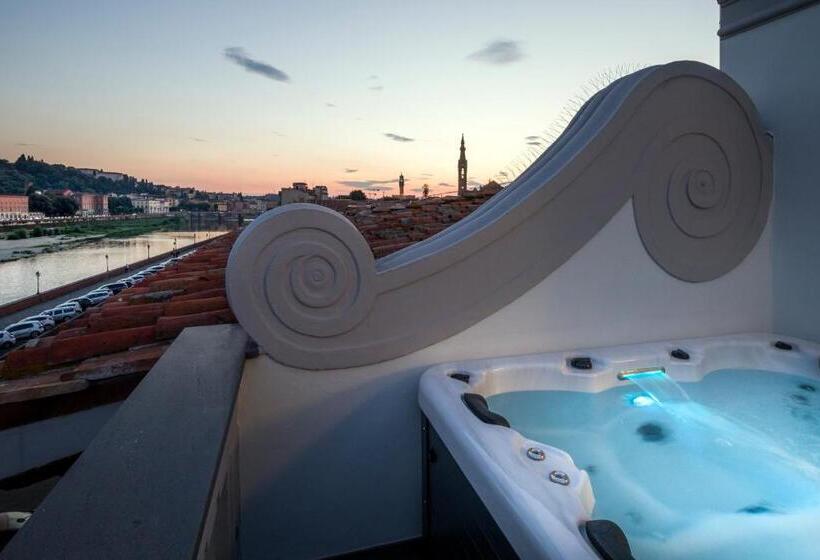 سوئیت جونیور دلوکس با چشم‌انداز, Lhp Hotel River & Spa