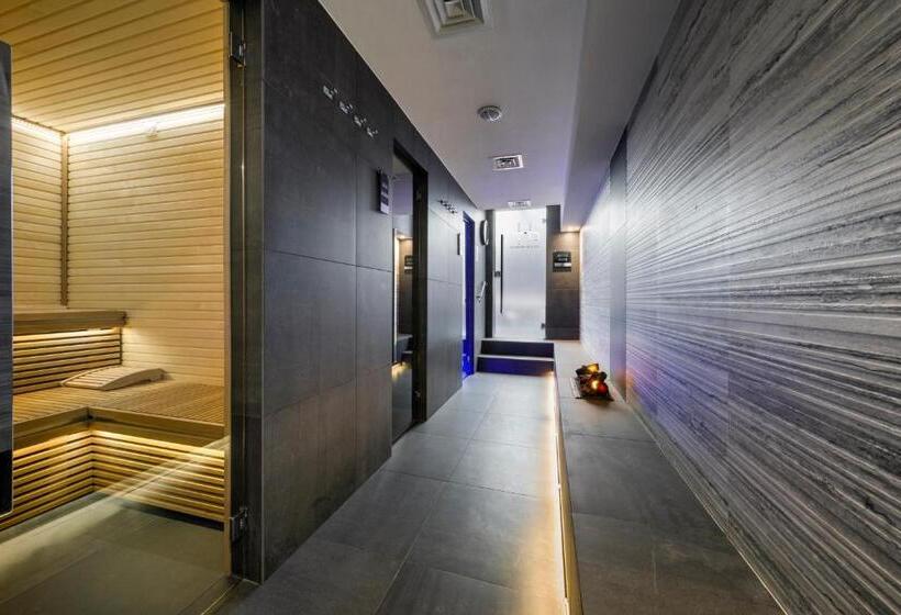 سوییت جونیور سوپریور, Lhp Hotel River & Spa