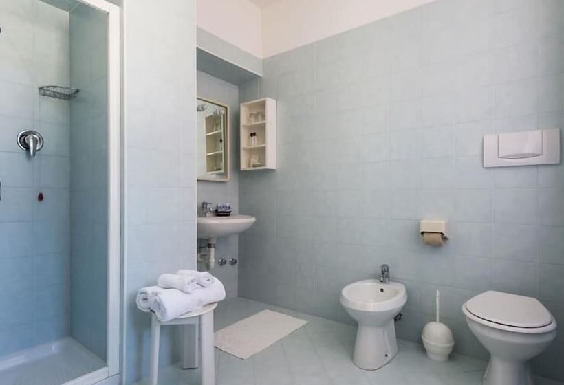 غرفة عائلية, Grand Hotel Molveno