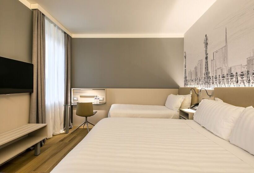 اتاق استاندارد سه نفره, 43 Station