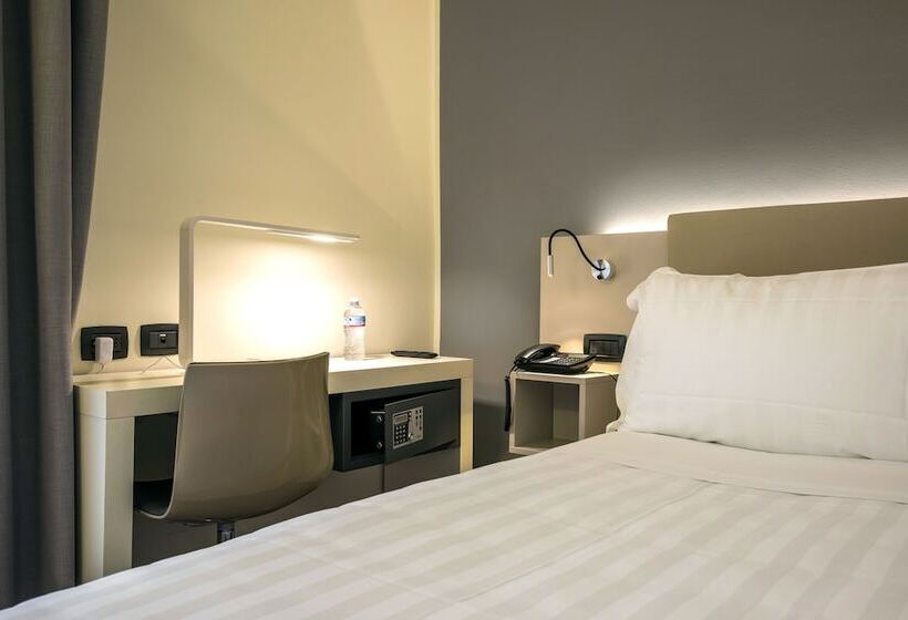 اتاق استاندارد یک نفره, 43 Station