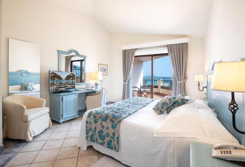 חדר סופריור נוף לבריכה, Abi d'Oru