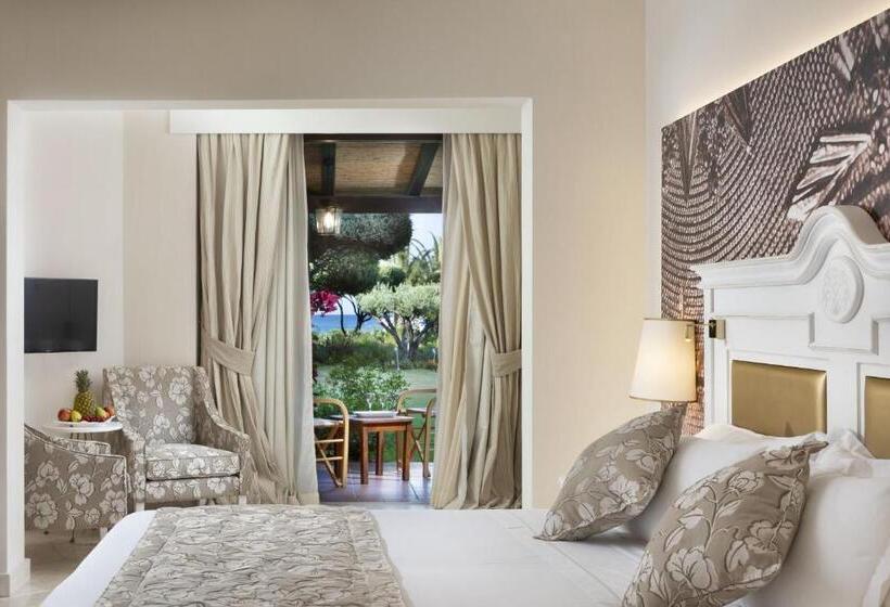 חדר דלוקס לשלושה, Abi d'Oru