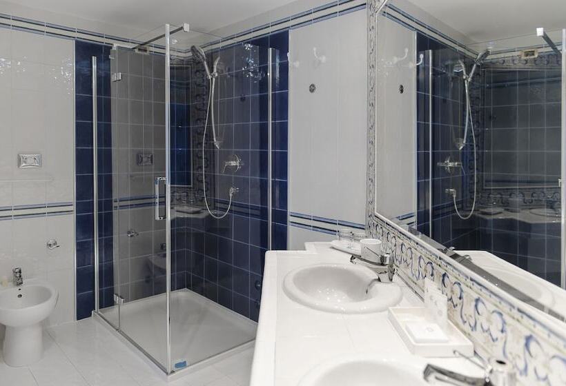 חדר סופריור נוף לבריכה, Abi d'Oru