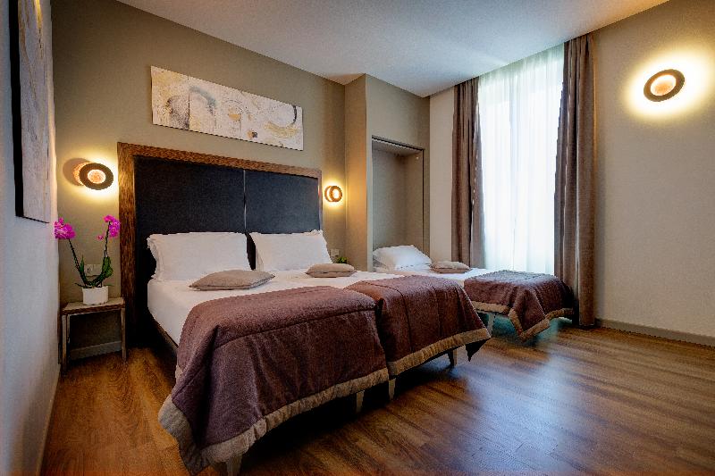 חדר סטנדרט לשלושה, Al Manthia Hotel  Gruppo Trevi Hotels