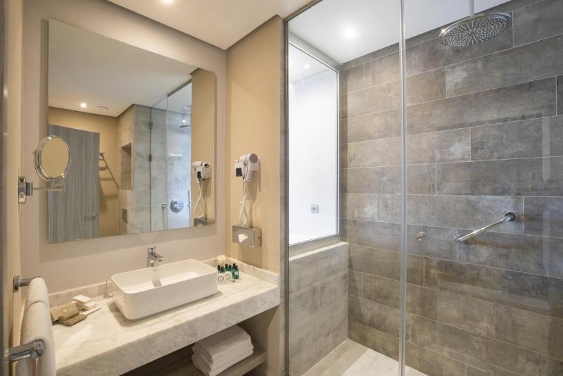 סוויטת ג'וניור, Al Manthia Hotel  Gruppo Trevi Hotels
