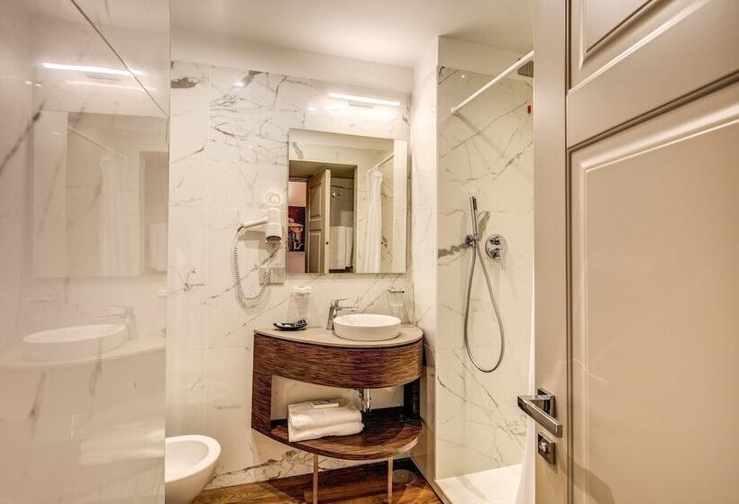 סוויטת ג'וניור, Al Manthia Hotel  Gruppo Trevi Hotels