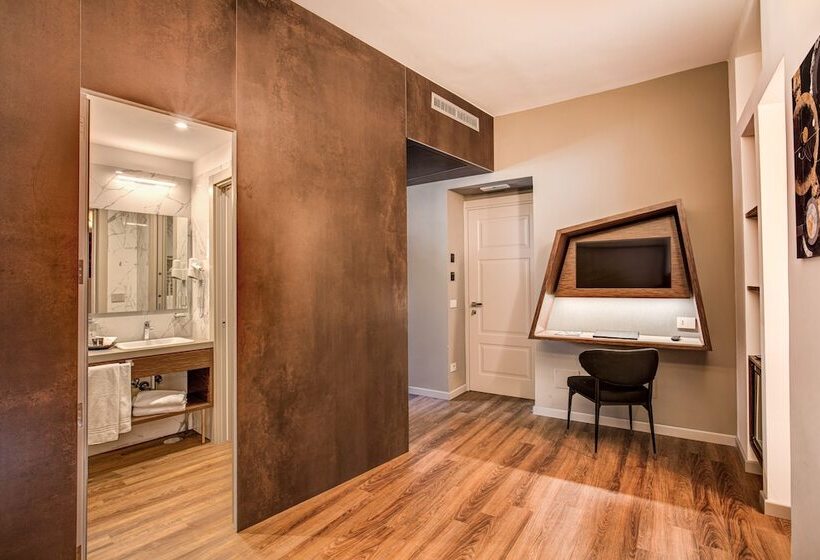 חדר סטנדרט לארבעה, Al Manthia Hotel  Gruppo Trevi Hotels