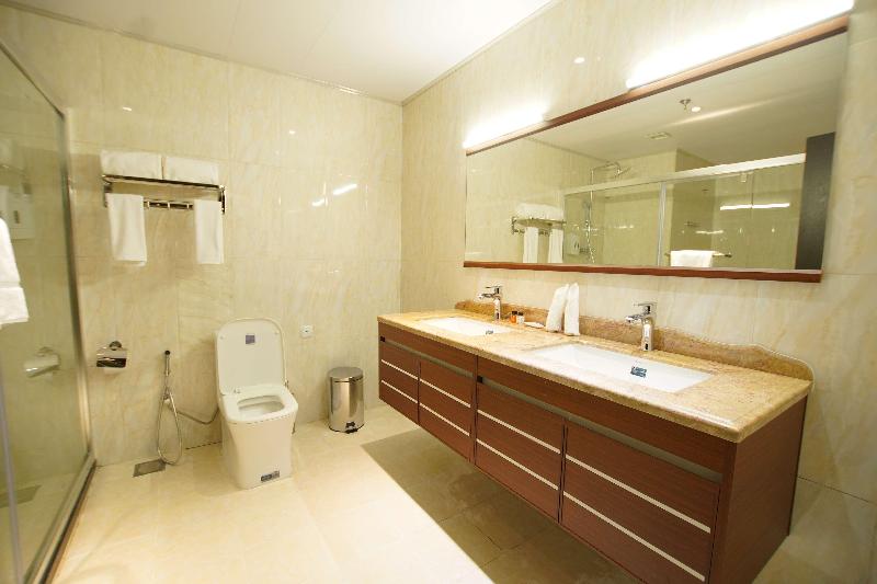 חדר סטנדרט לארבעה, Ariston