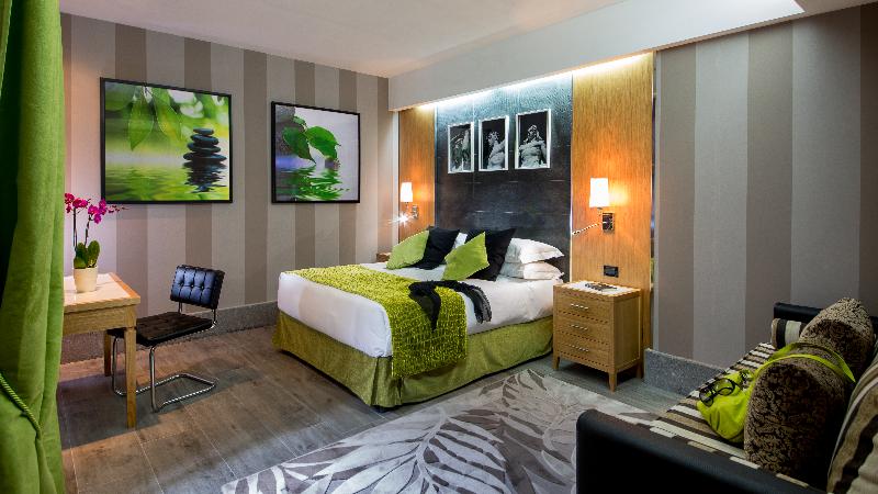 חדר אקזקיוטיב, Ariston