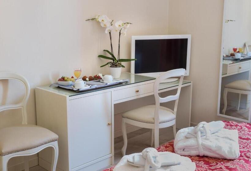 اتاق استاندارد, Ariston & Spa