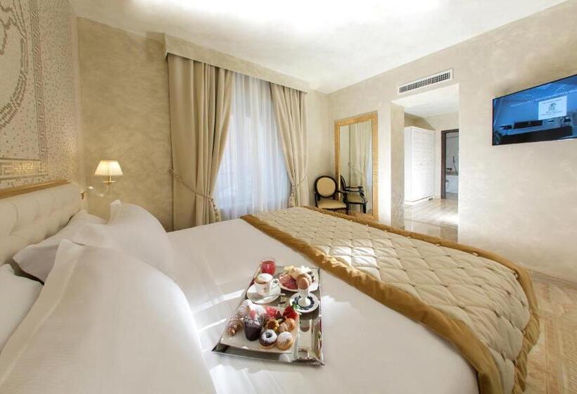 جناح جونيور, Best Western Premier Milano Palace