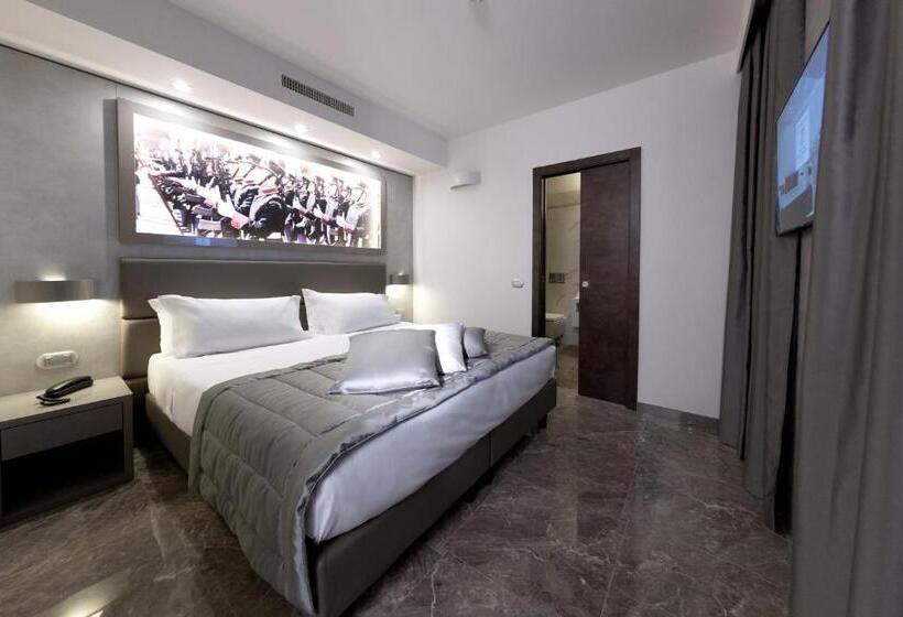 جناح جونيور, Best Western Premier Milano Palace